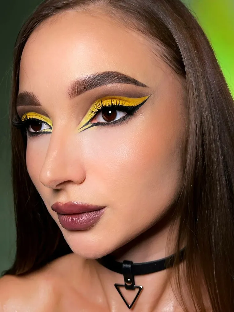 Графичный макияж глаз, салон Beauty Bianca